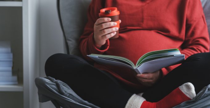 Libros que recomiendo leer sobre embarazo, parto y postparto📖 Os